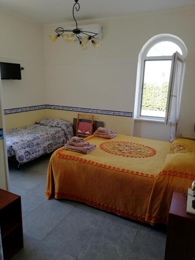Bed and Breakfast CasadolcecasaЛатина Екстер'єр фото
