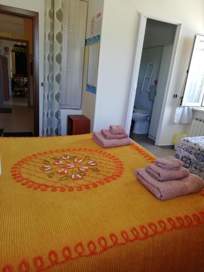 Bed and Breakfast CasadolcecasaЛатина Екстер'єр фото