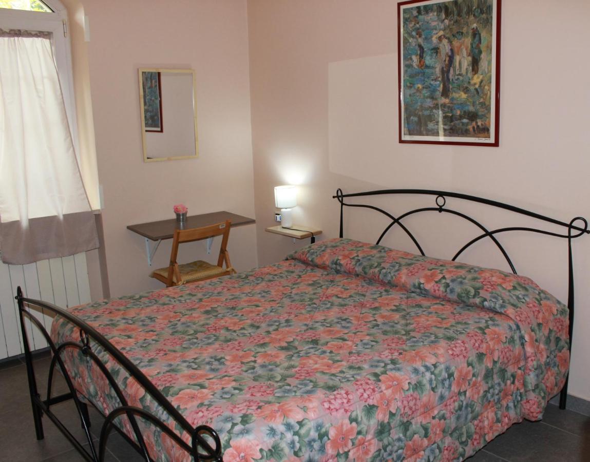 Bed and Breakfast CasadolcecasaЛатина Екстер'єр фото